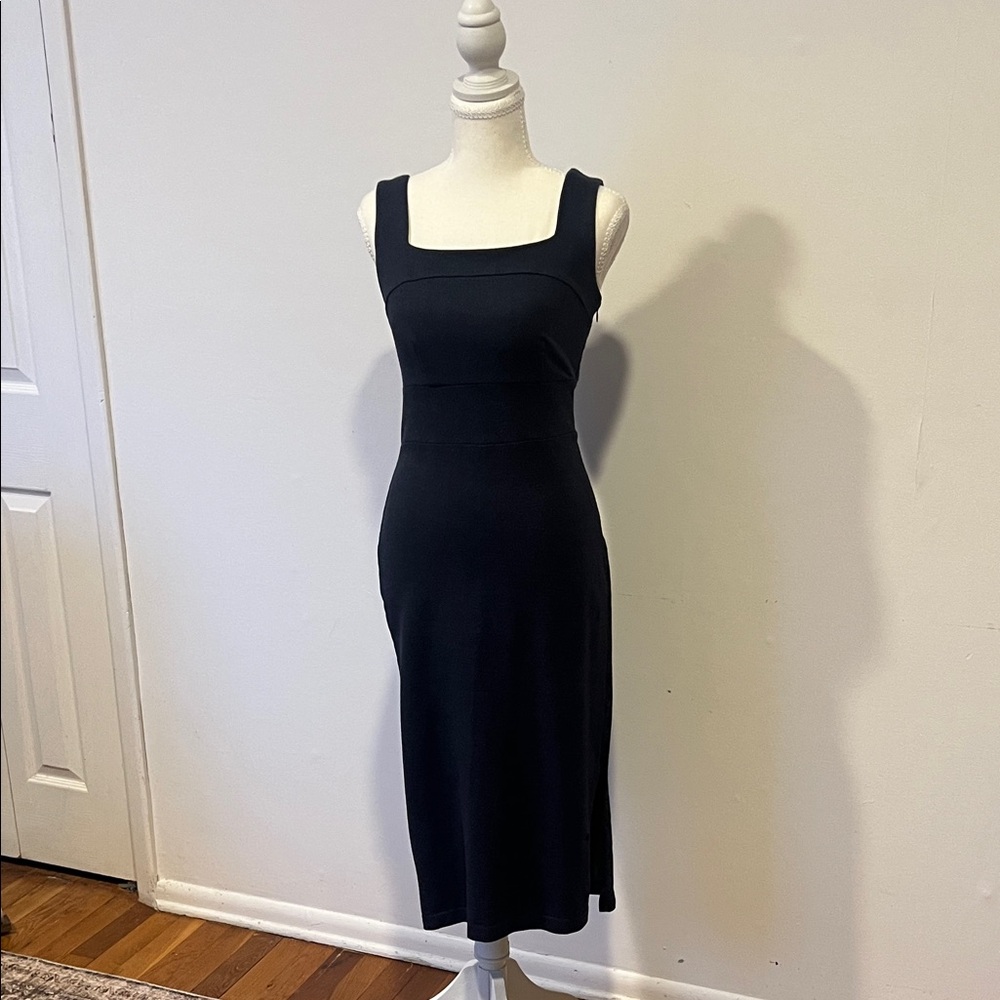 Banana Republic denim look midi Dress. Sleeveless, classic design. Size 2.
